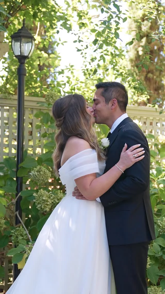 Kaycee and Manuel celebrated their love at the beautiful @vinehillhouse 🍇

Video: @theuncommonweddings 
Venue: @vinehillhouse 
Photo: @alicia_parks_photography 
Hair + Makeup: @contourbridal 
Catering: @trendscatering