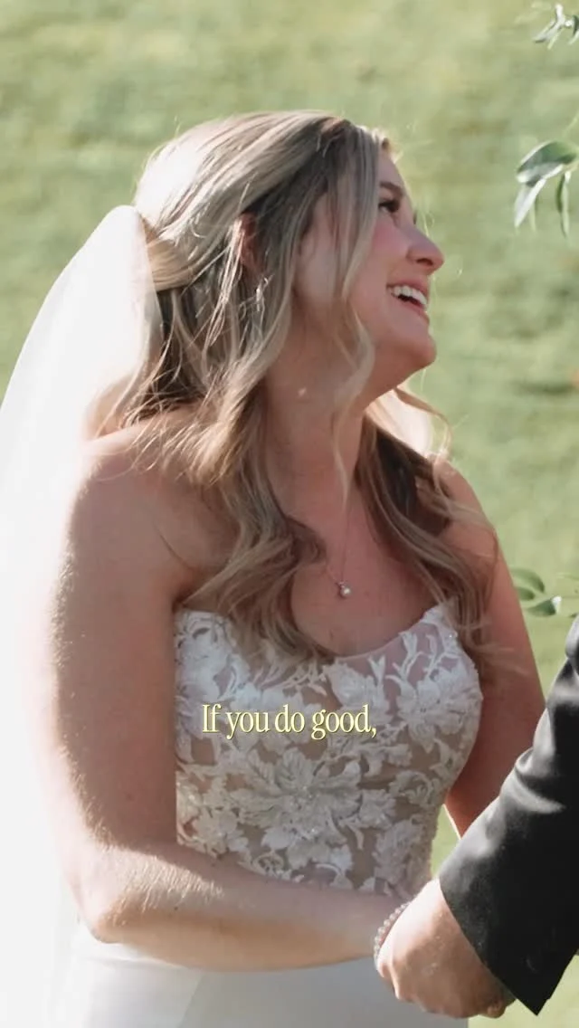We all need an officiant like this 🥰❤️

Planner | @jalieweddings_events 
Venue | @arrowcreekweddingsandevents 
DJ | @cruz.entertainment 
Floral | @rflowersandbaskets 
Drapery | @celadonevents 
Photo | @kaykroshus 
Cake | @pariscustomcakes 
Hair + Makeup | @makeupmamaaa 
Transportation | @myridecharters 
Linens | @creativecoverings