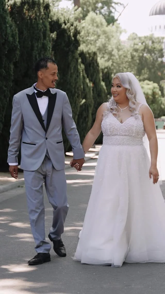 Hanna and Larry’s day was filled with lots of laughter and love in the capital city 🏛️❤️

Photo + Video: @theuncommonweddings 
Venue: @wedgewood.sterlinghotel 
Cake: @cakecastlebakery 
DJ: @n.f.e.llc84 
Photobooth: @photo_fun_zone 
Officiant: @tanweddingsandevents