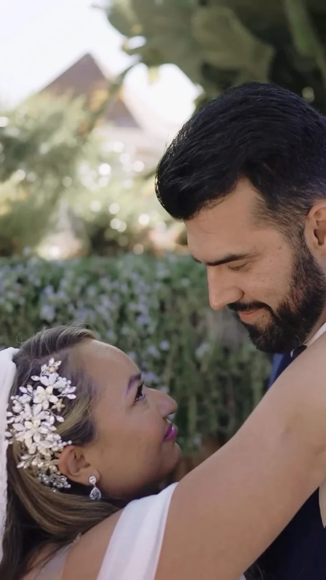 From the big adventures to the quiet days at home, nothing beats a partner who greets you with a smile every single time you walk into the room. 

Tag the person who still gives you butterflies! 

✨Dream Team✨

Photo + Video | @theuncommonweddings 
Planner | @samanthaandko 
DJ | @jmzentertainment 
Decor | @biancajavierevents 
Bar | @exotic_pourz_ca 
Officiant | @forevermineweddingsllc 

#WeddingReels #WeddingInspo #RealWeddings #WeddingVideography #WeddingPhotography