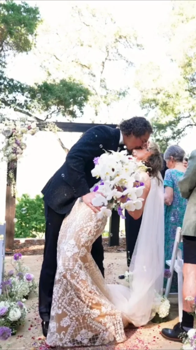 The perfect balance. 

From sharing nachos to intertwining their souls ❤️

Cheers to Mr. and Mrs. Thomas—let’s boogie until the end of time! 

Drop a 🥂 to the new Mr. and Mrs. Thomas! 

✨Dream Team✨ 

Venue | Private Residence 
Photo + Video | @theuncommonweddings 
Planner | @sassydivadesigns 
Photo | @westbywest.co 
DJ | @radiogatsby 

#weddingvideographer #weddingfilm #danvillewedding #californiawedding #backyardwedding