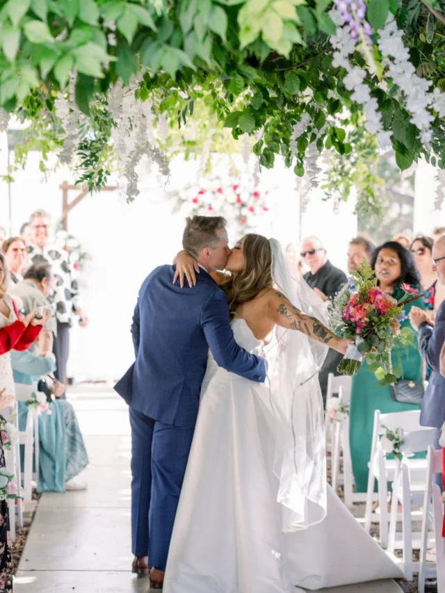 Congratulations to Kaytlyn and Lane!

 ✨Dream Team✨ 

Venue | @jeffersonstmansion 
Photo + Video | @theuncommonweddings 
DJ | @imobiledjs 

#beniciawedding #jeffersonstreetmansion #bayareawedding #eastbaywedding #californiawedding