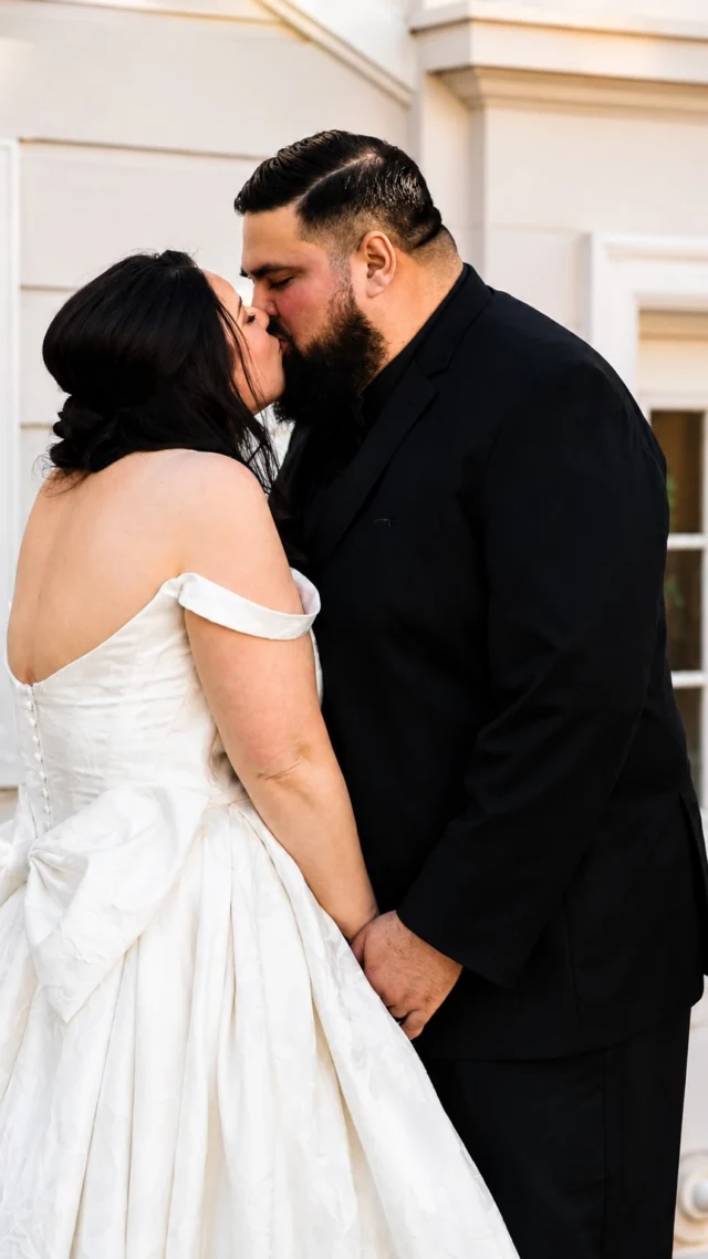 When love makes you fearless. 🤍 

There is nothing better than finding someone who adores your over-the-top birthday plans and happily rewatches your favorite shows for the 10th time. 

 Drop a ❤️ if your bestie checked all the boxes! 

✨Dream Team✨

Venue | @grandislandmansion 
Photo | @heyhails 
Video | @theuncommonweddings
Florals | @strelitziaflorist 
DJ | @mrdjeventservices
Hair | @marisa_grace_spanish_fly 
Makeup | @vanessalunamakeup